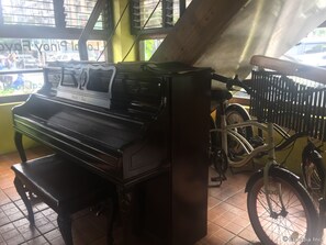 Interior - Elicon House (Cebu)