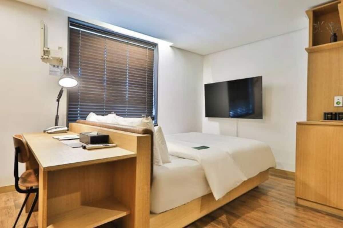 Individually decorated, individually furnished, free WiFi, bed sheets