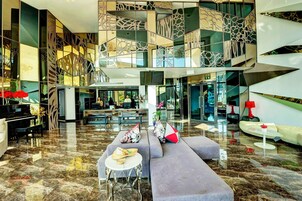 บริเวณนั่งเล่นที่ล็อบบี้