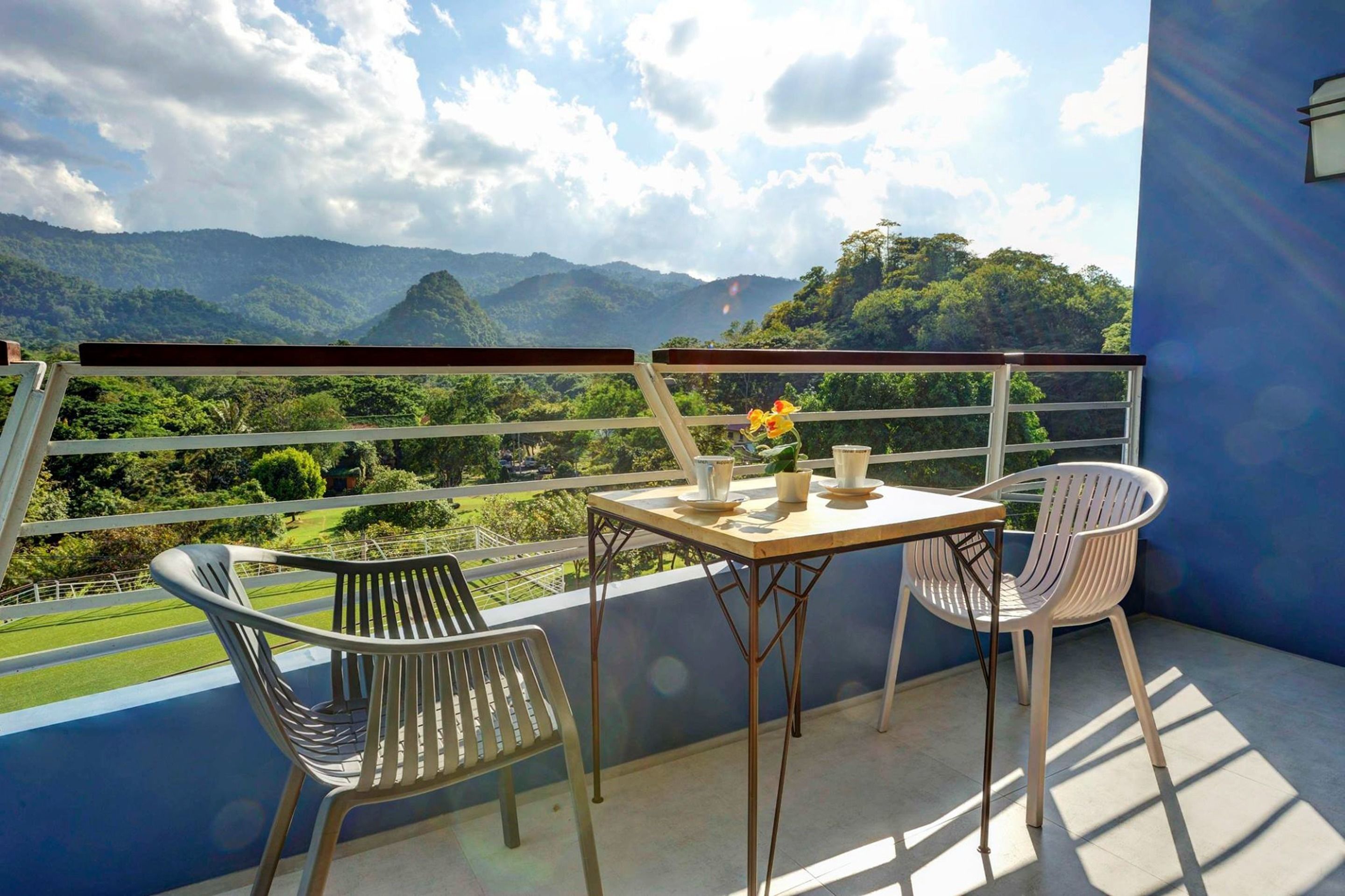 deluxe studio with balcony | balcony