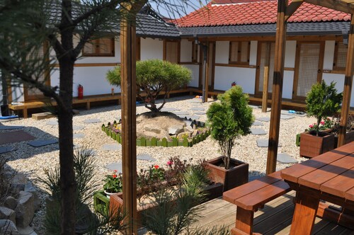 Tosarang Guesthouse