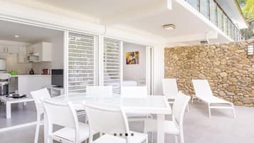 Suite, 1 Bedroom, Garden View (Garden Suite) | Teres/patio