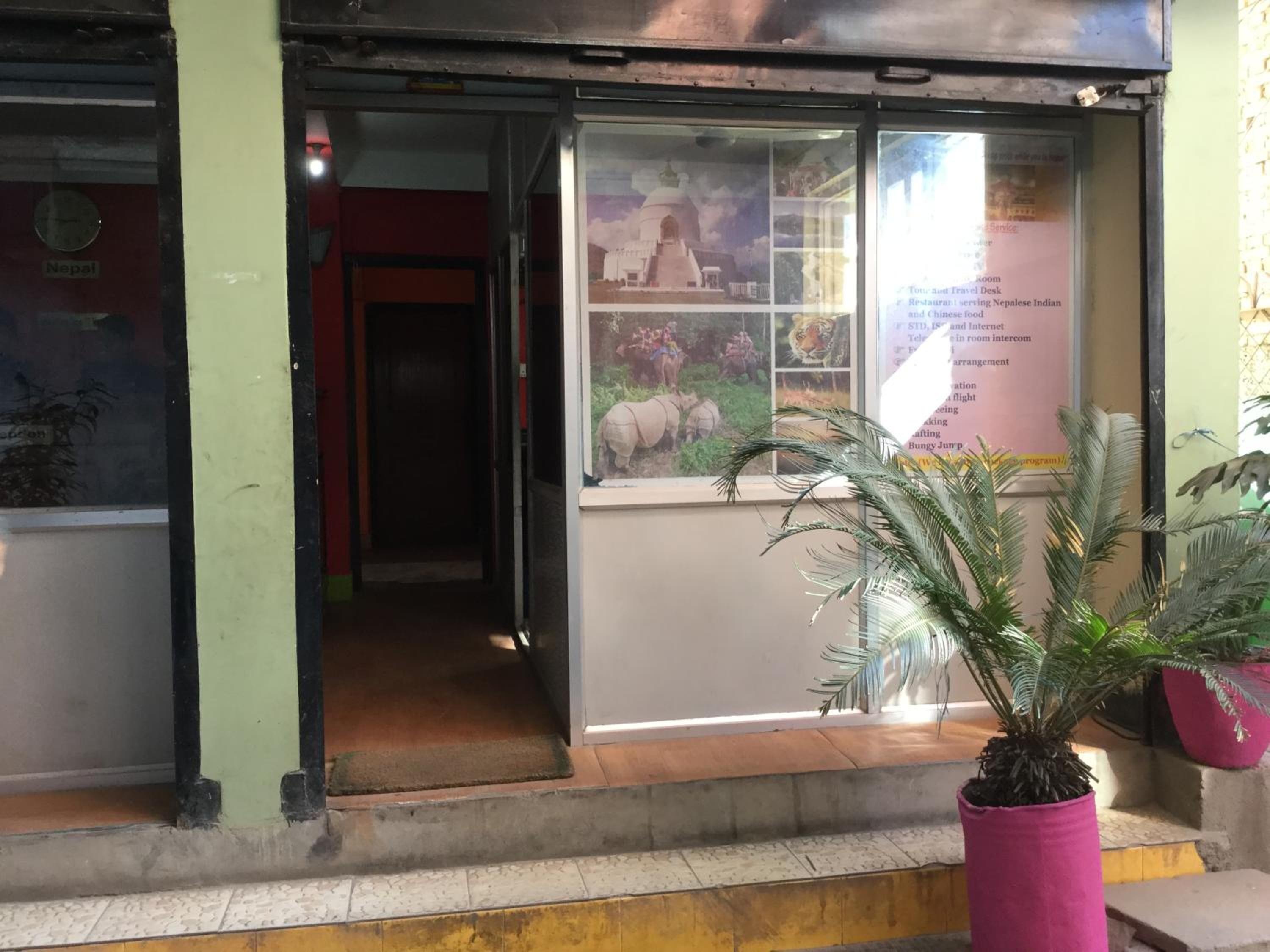 المنشأة من الخارج