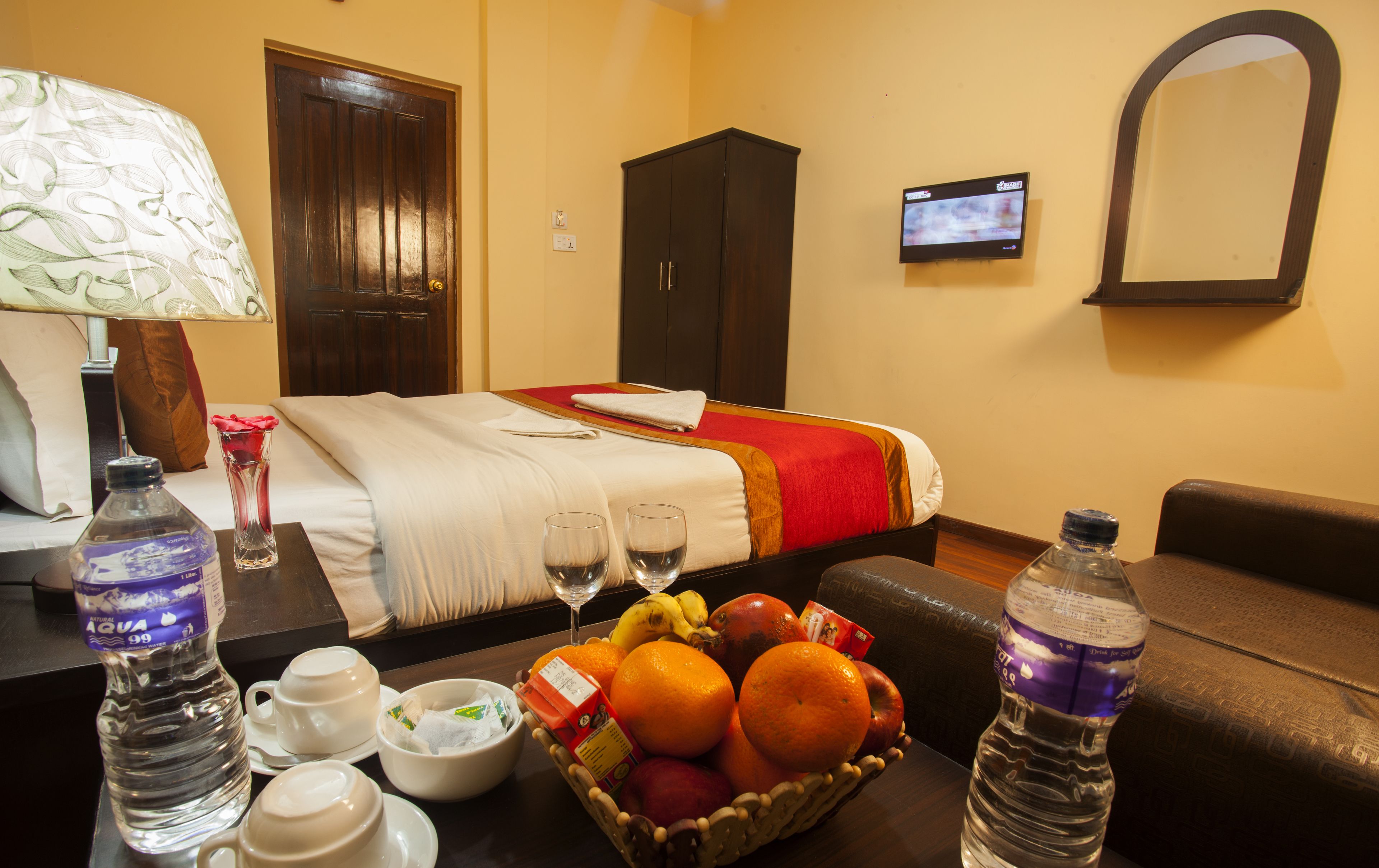 deluxe double room, city view | premium bedding, desk, iron/ironing board, free wifi