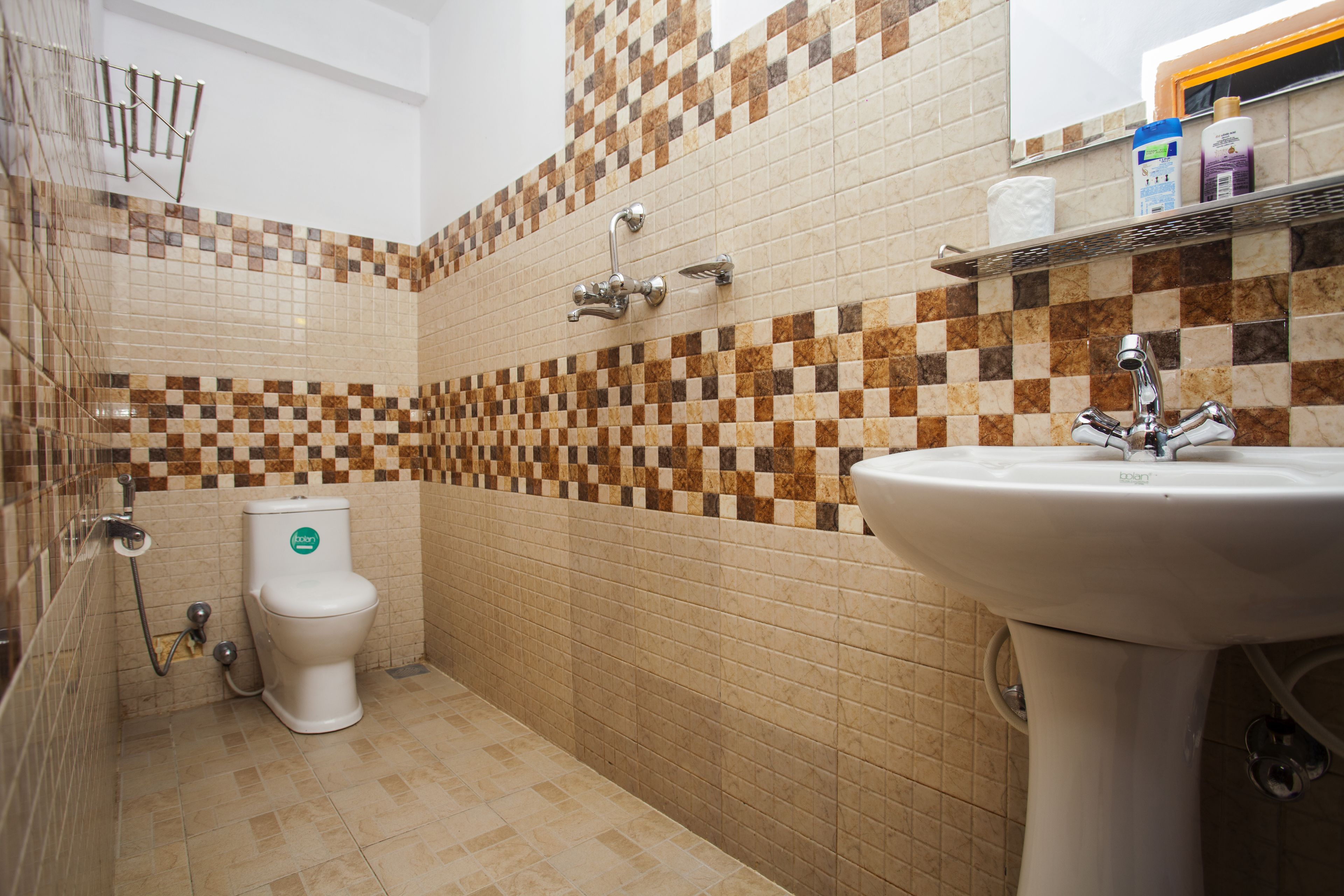 superior twin room | bathroom | shower, hair dryer, slippers, towels