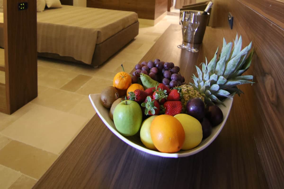 Family Suite | Premium bedding, minibar, in-room safe, desk