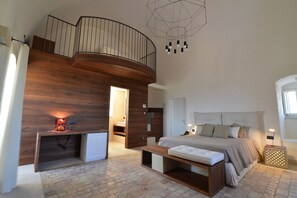 Suite | Roba de llit d'alta qualitat, minibar i caixa forta a l'habitació 