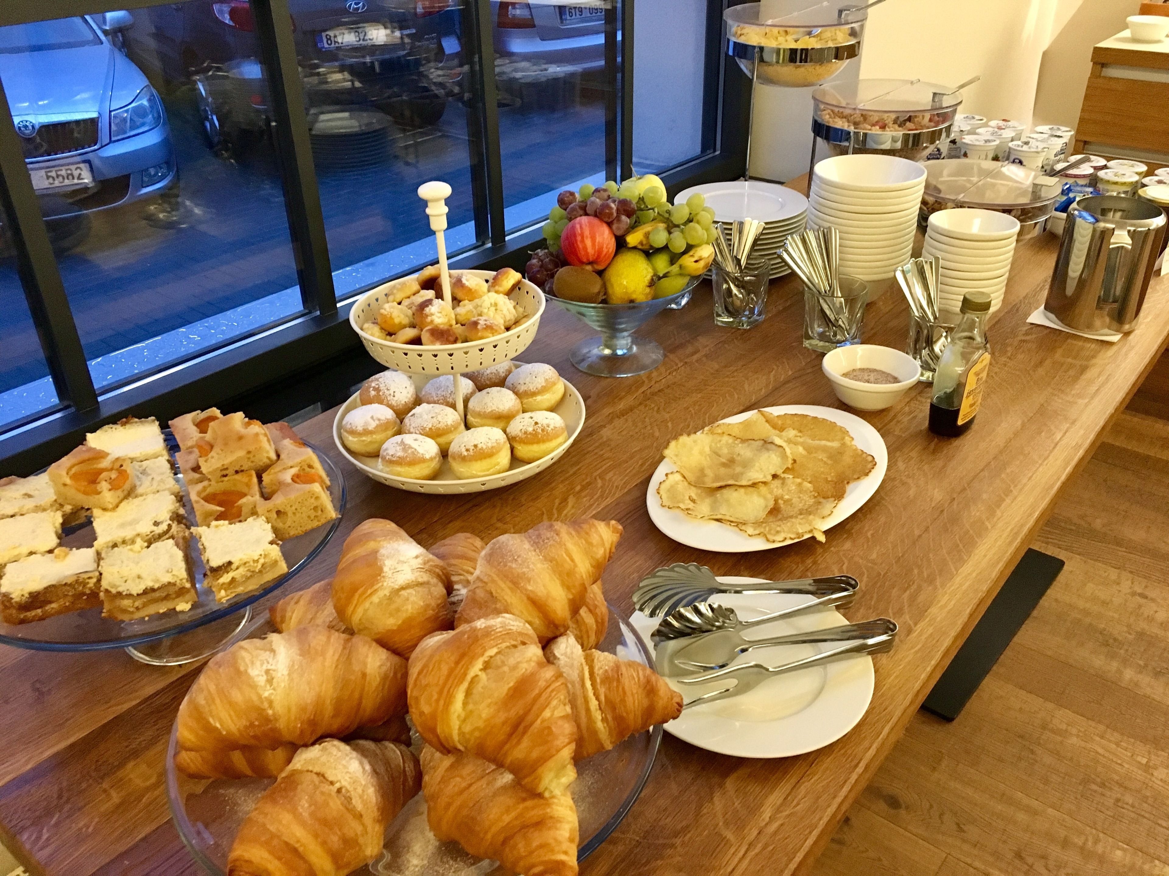 매일 뷔페 아침 식사(1인당 EUR 13)