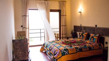 雙人或雙床房, 山景 | 書桌、熨斗/熨衫板、摺床/加床 (收費)、免費 Wi-Fi