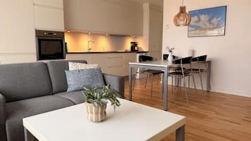 Apartment, Terrasse (6 Menschen) | Eigene Küche | Kühlschrank, Mikrowelle, Ofen, Herdplatte