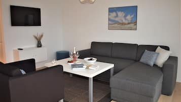 Apartment, Terrasse (4 Personen - ohne Bettwäsche) | Wohnbereich | Flachbildfernseher