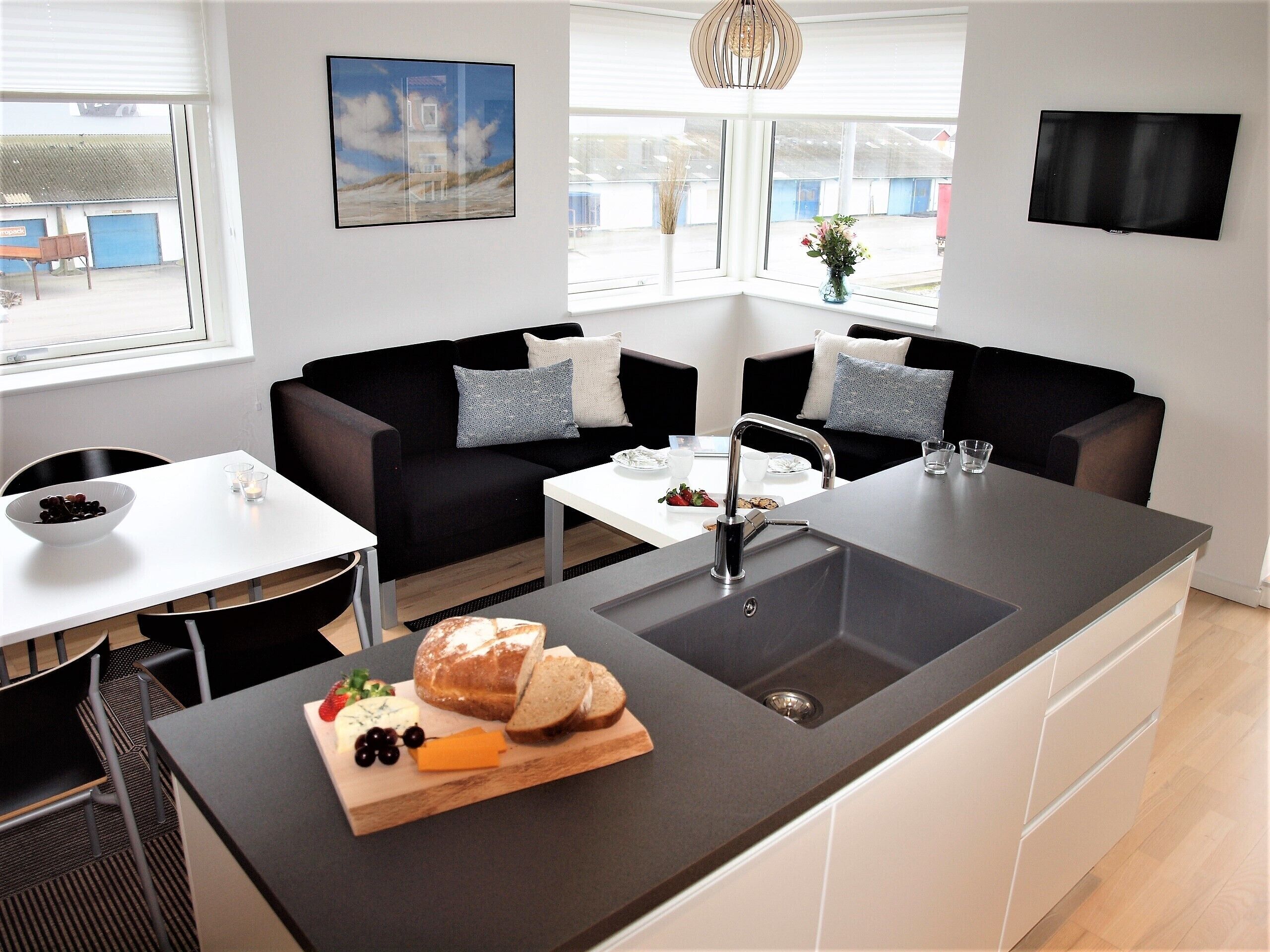 Apartment - 3 bedrooms - terrace (6 people) | Zona de estar | Una televisión de pantalla plana