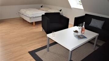 Apartment - 3 bedrooms - terrace (6 people) | Wohnbereich | Flachbildfernseher