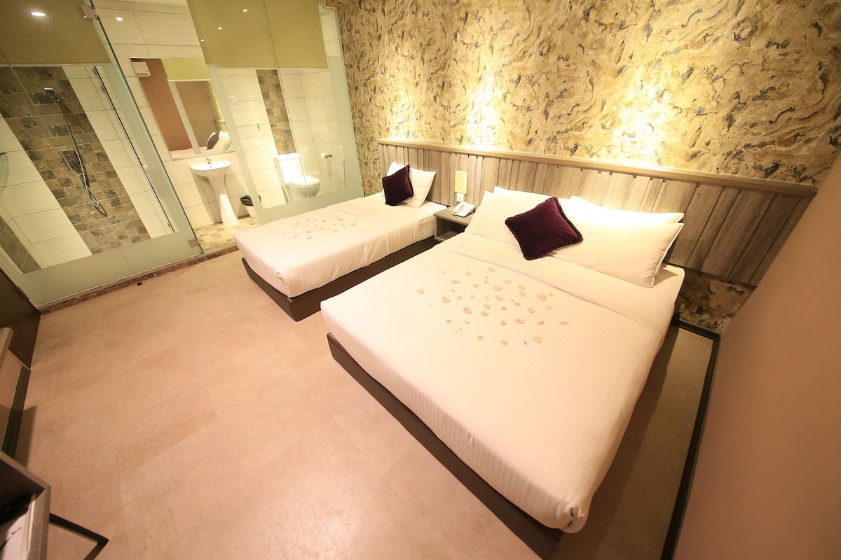 Quarto triplo superior, 1 quarto | Cortinas blackout, Wi-Fi de cortesia