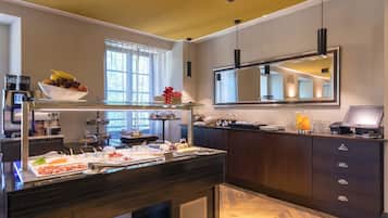 Free daily local cuisine breakfast