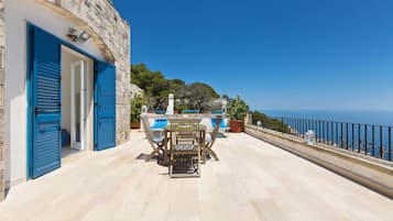 Apartamento, 2 quartos | Sacada