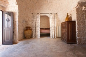 Interior entrance - Trullo Cocò (Ostuni)