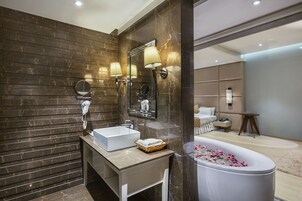 Cofres nos quartos, individualmente decorados