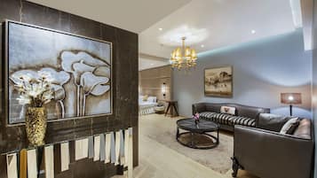 In-room safe, individually decorated, individually furnished, desk