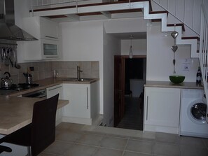 Apartment, 2 Bedrooms | Private kitchen | Fridge, oven, stovetop, dishwasher