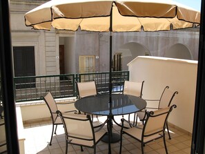 Apartamento, 2 quartos | Terraço/pátio