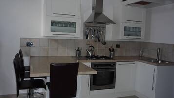 Appartamento, 2 camere da letto | Cucina privata | Frigorifero, forno, piano cottura, lavastoviglie