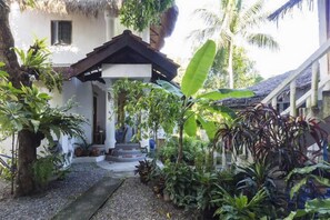 View from property - Lanterna Hotel Boracay (Boracay Island)