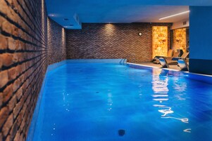 Innilaug, sólstólar