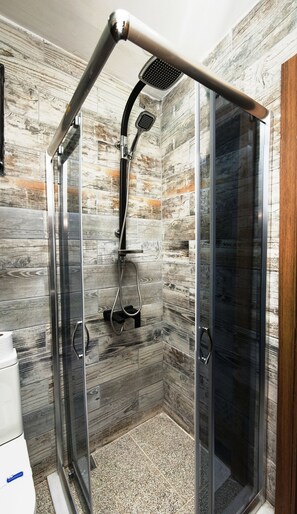 Suite, Balkon | Badezimmer | Kostenlose Toilettenartikel, Handtücher