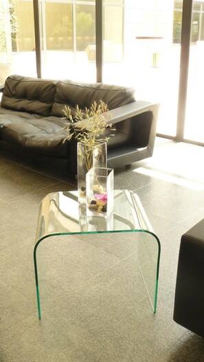 22-inch LCD TV with digital channels, TV - Residhome Suites Paris Sénart (Lieusaint)