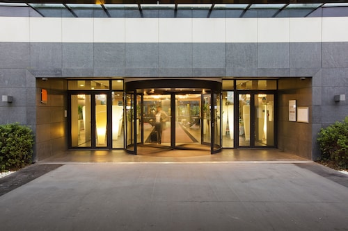 Residhome Suites Paris Sénart