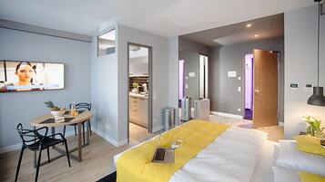 Family Apartment, Terrace and Kitchenette (4 Adults) | Premium bedding, in-room safe, desk, soundproofing