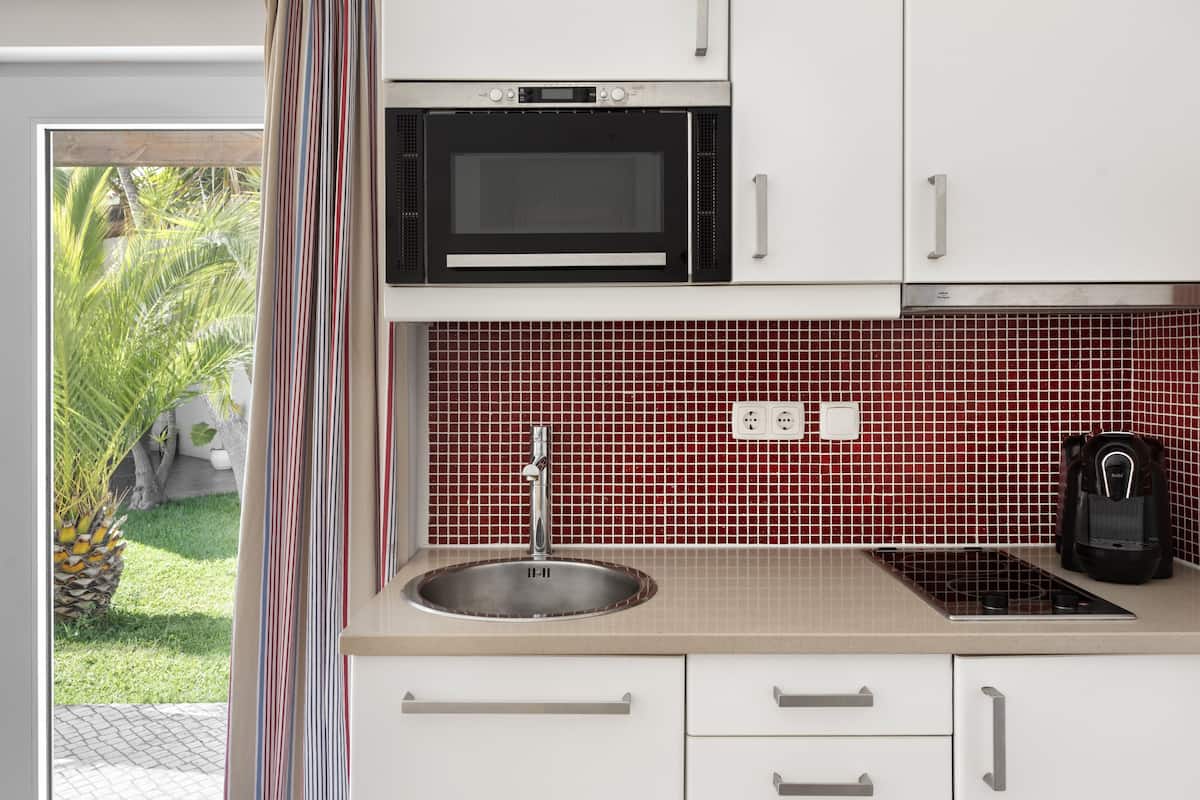 apartment, 1 bedroom, kitchenette | private kitchenette