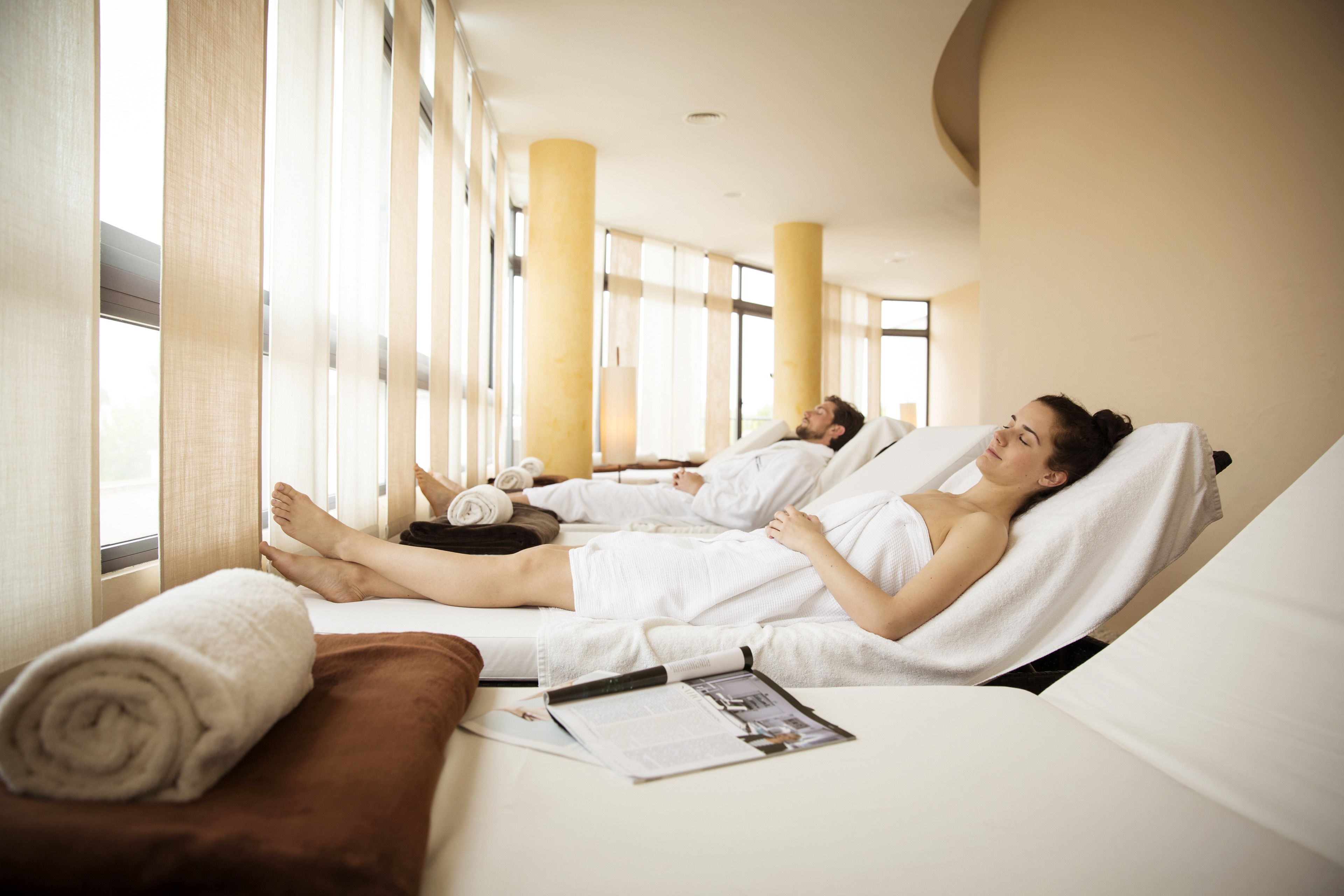 sauna, body treatments, deep-tissue massages, swedish massages