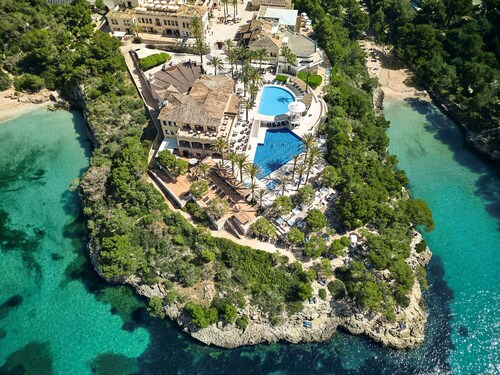 ROBINSON CALA SERENA