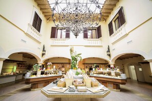 Colazione a buffet inclusa, servita tutte le mattine