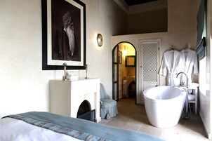 Double Room, Bathtub (Jade) | Room amenity