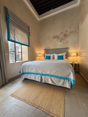 Dobbeltrom, badekar (Perle) | Sengetøy av topp kvalitet, safe på rommet og lydisolert