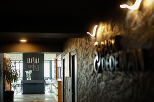 Breakfast, lunch, dinner served; international cuisine 