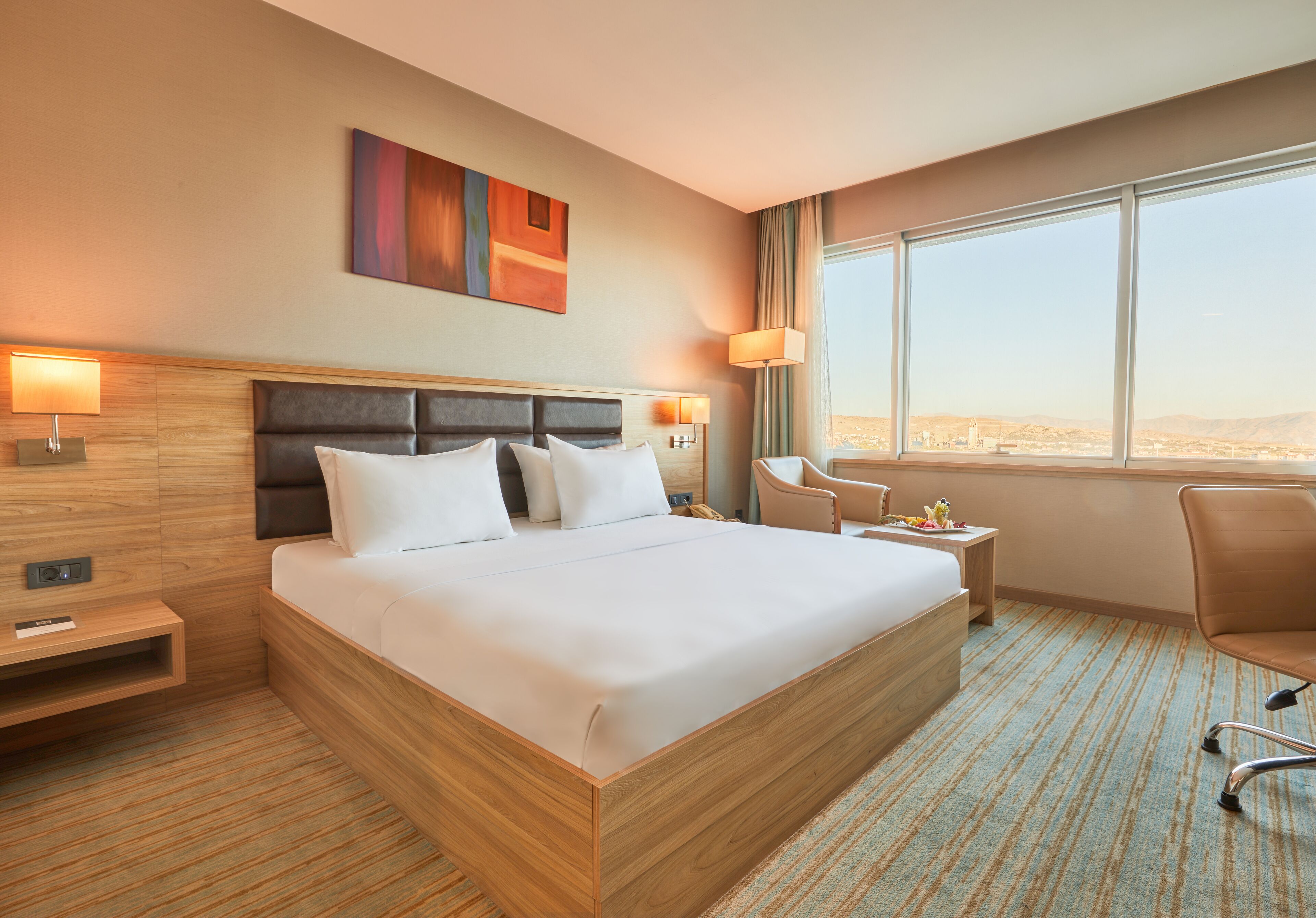 Deluxe Double Room | Minibar, in-room safe, desk, soundproofing