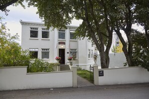 Front of property - BG4 Guesthouse (Akureyri)