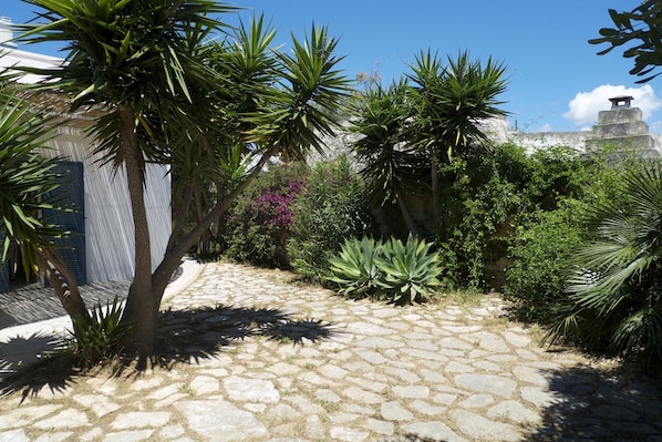 Apartment, 1 Bedroom | Terrace/patio