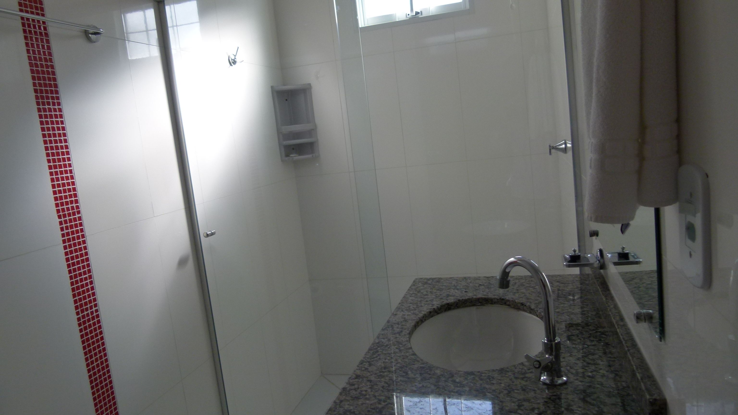 shower, free toiletries, hair dryer, bidet