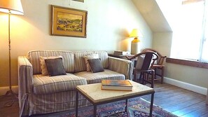 Living room - Le Logis Bed and Breakfast (La Trimouille)