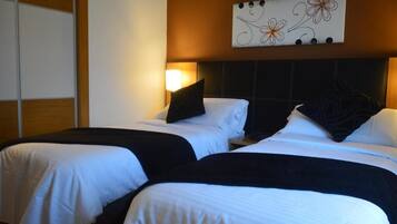 Deluxe Room | Premium bedding, minibar, in-room safe, desk
