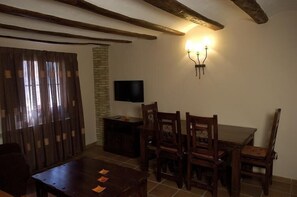 Apartment, 1 Bedroom | Room amenity