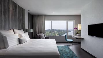 Chambre Deluxe, 1 trÚs grand lit, vue mer | Minibar, coffres-forts dans les chambres, bureau, chambres insonorisées