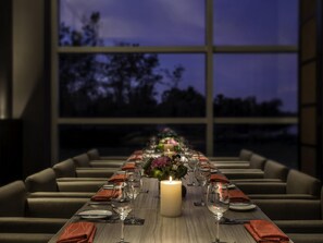Breakfast, lunch, dinner and brunch served - Pullman Miri Waterfront (Miri)