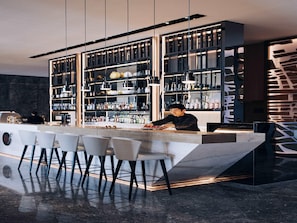 2 quầy bar/khu lounge, quầy bar bên hồ bơi