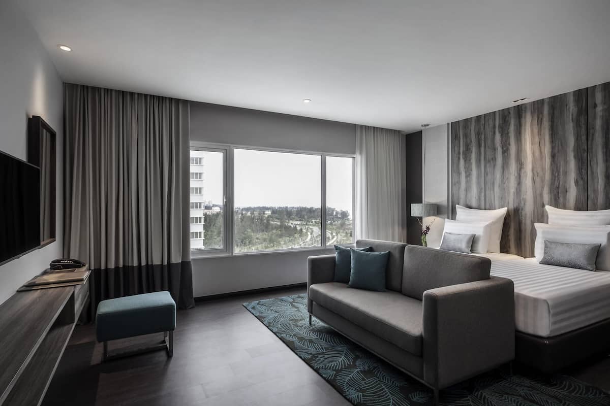 Superior Room, 2 Twin Beds (Premium) | 1 bedroom, minibar, in-room safe, desk